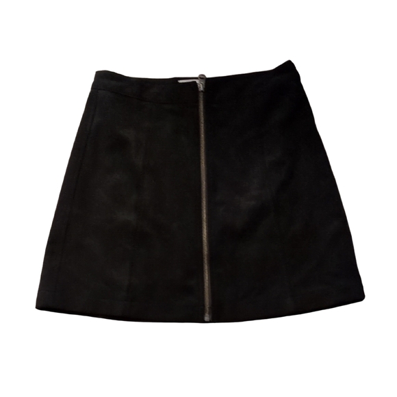Wilfred Free By Aritzia Black Suede Mini Skirt Size 6 - Picture 2 of 6